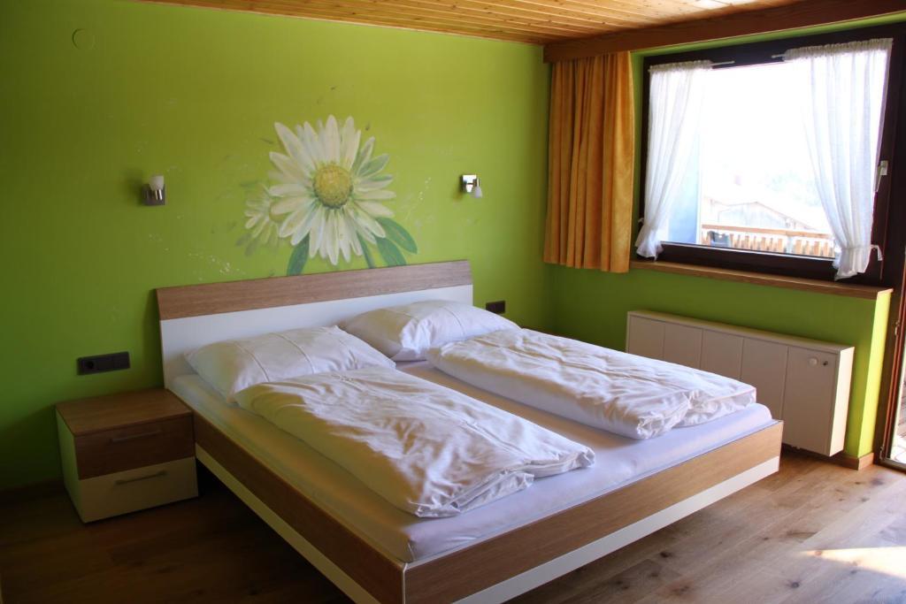 Katharinahof Ferienpension Sibratsgfall Room photo
